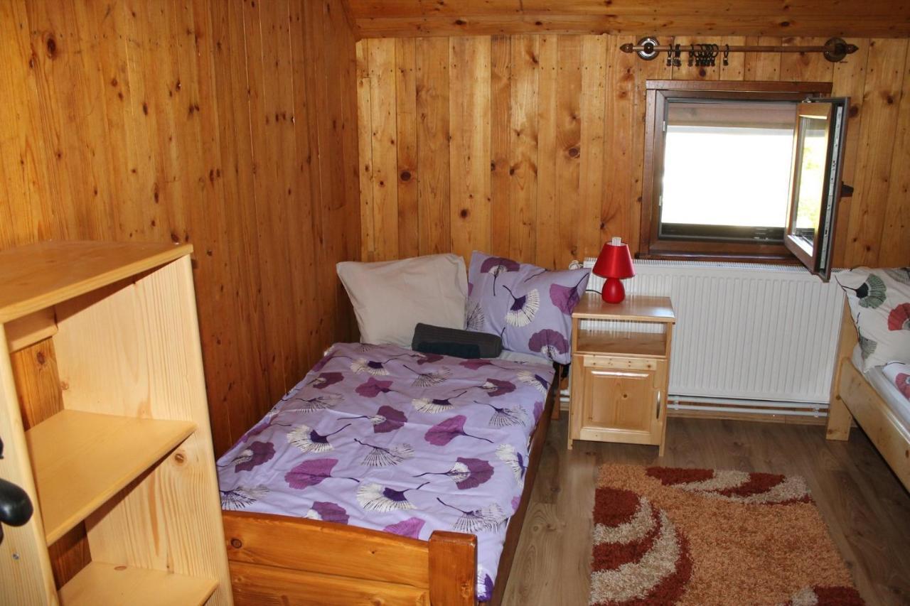 Patakvoelgye Vendeghaz Villa Izvoare  Dış mekan fotoğraf